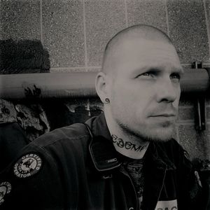 Meet your Posher, Thomas